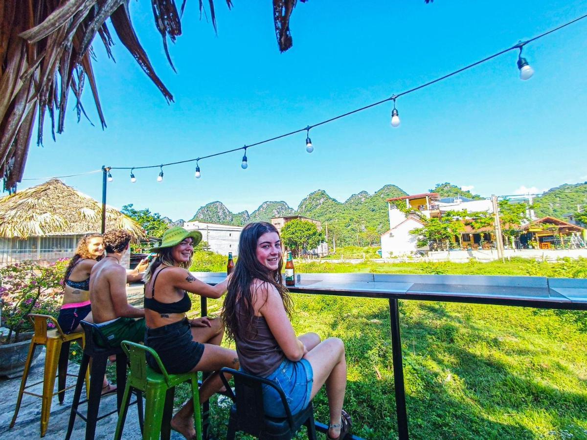 Yolo Pool Bar Villas & Garden Restaurant Phong Nha Exteriér fotografie