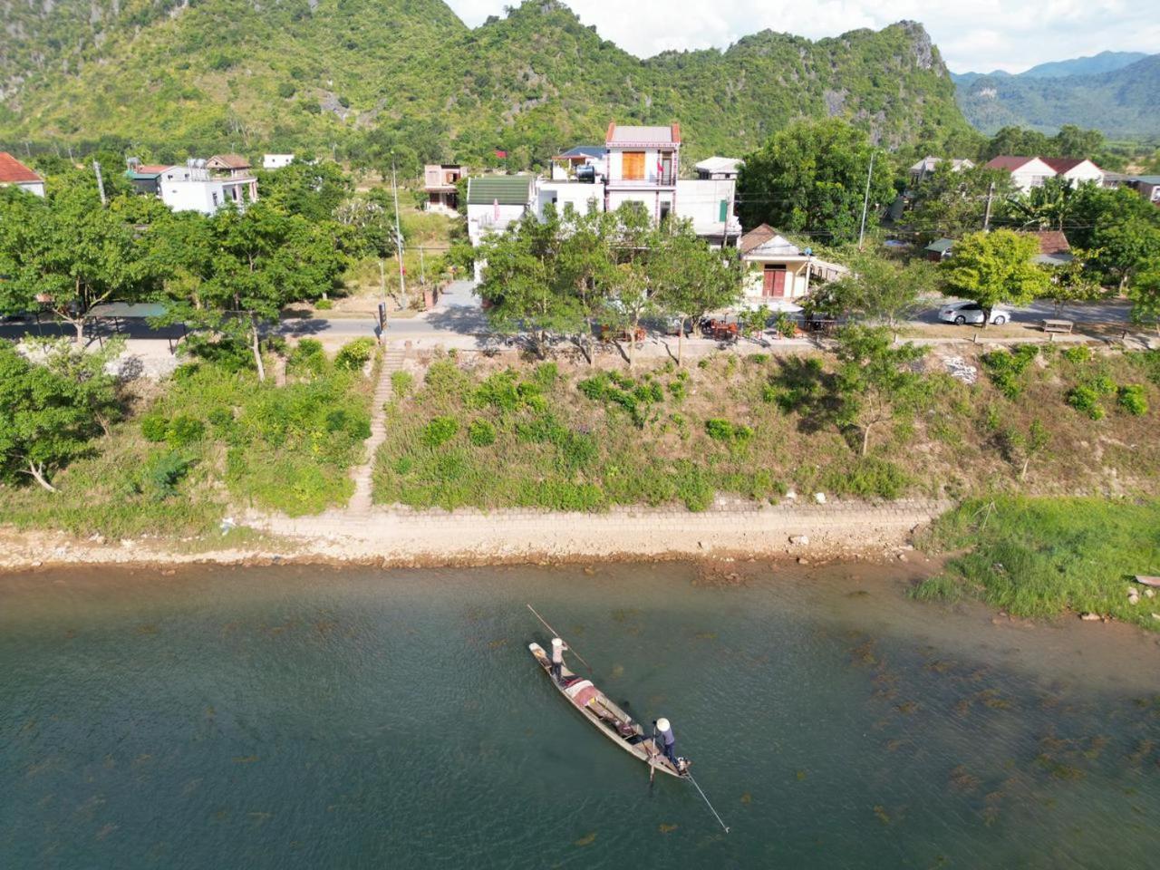 Yolo Pool Bar Villas & Garden Restaurant Phong Nha Exteriér fotografie
