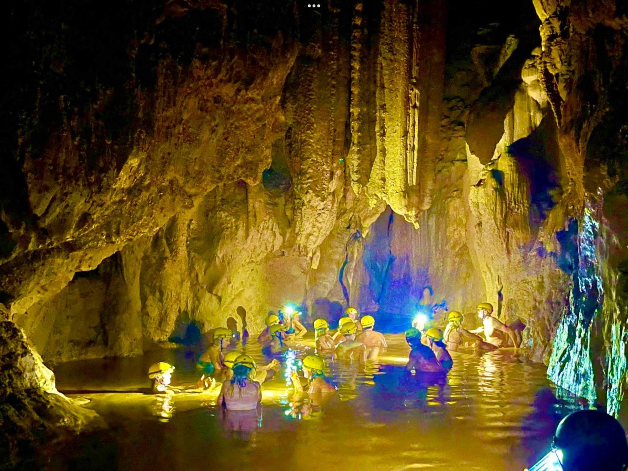 Yolo Pool Bar Villas & Garden Restaurant Phong Nha Exteriér fotografie